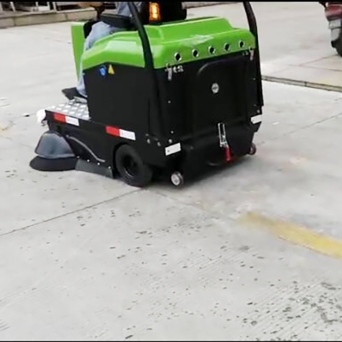 南甯清掃市場外圍路面用小型電動掃地車T3