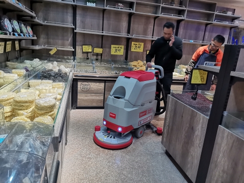 超市都在用的廣西洗地機讓環境變得幹淨舒适